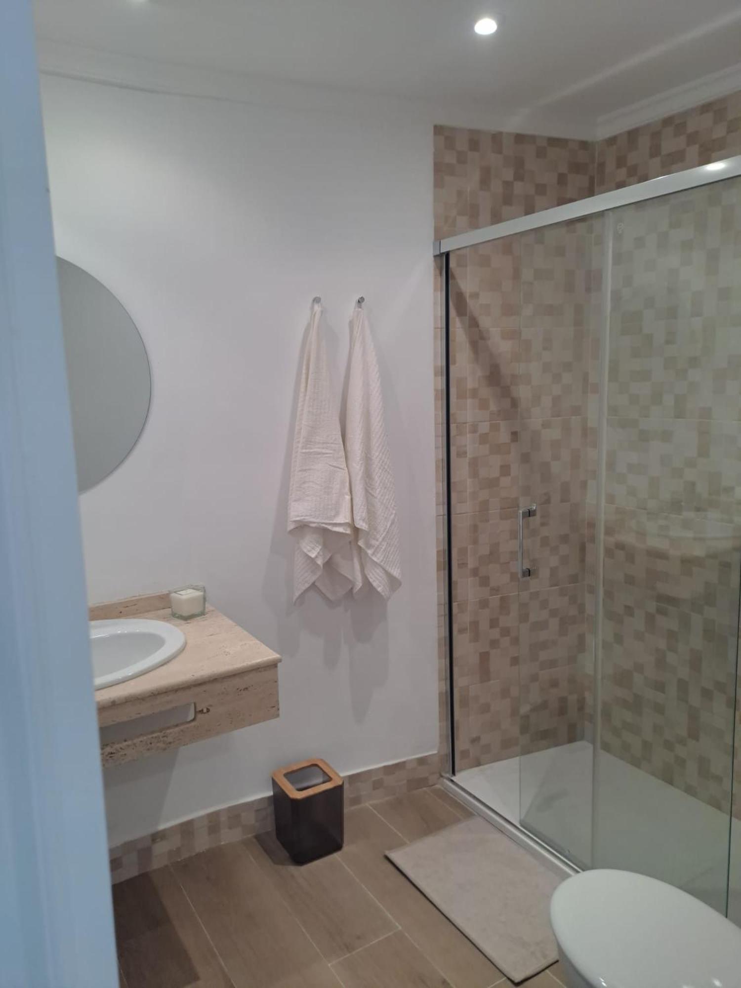 Apartamento Compartido Hab Privadas Playa De La Caleta Cádiz Eksteriør bilde